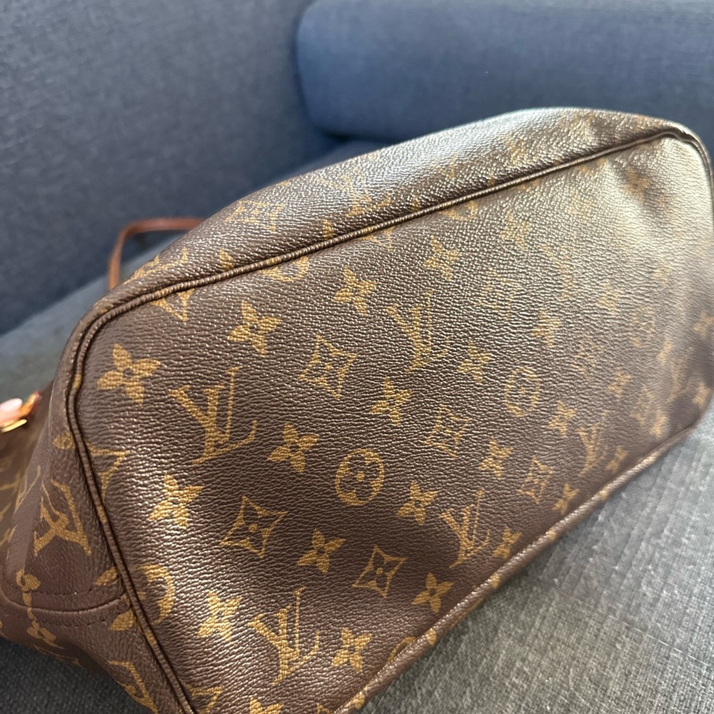 Authentic Louis Vuitton Neverfull MM - Picture 15 of 15